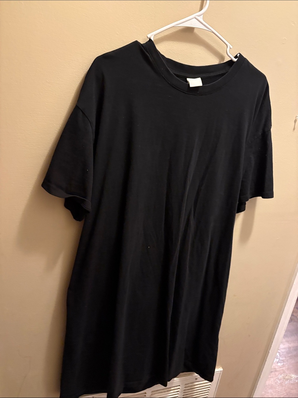 H&M Black Short Sleeve Crew Neck Tee